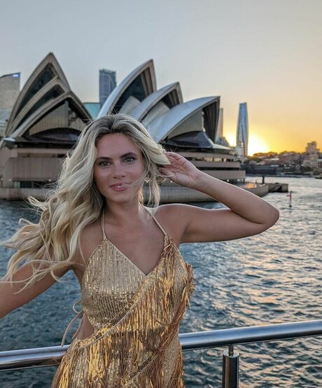 Peyton Cole model beautiful images