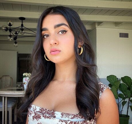 Geraldine Viswanathan free star photo