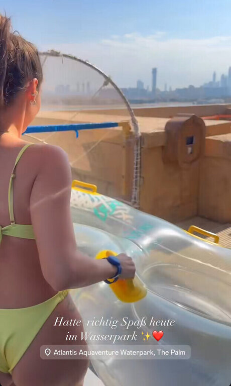 Sarah Engels star art pic