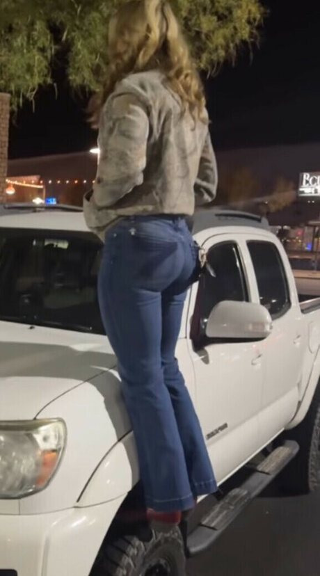 Jordan Blue erotic pornstar picture