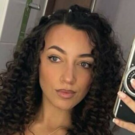 Liala Naema model porn photo