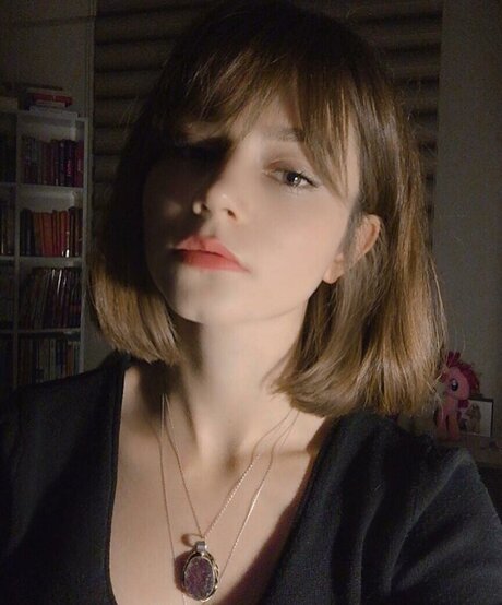 sumruozdenn art actress pic