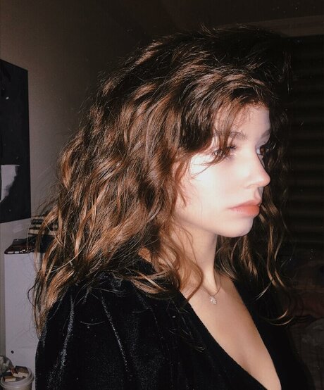 sumruozdenn top model picture