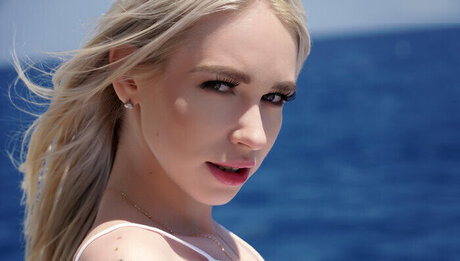 Arteya Dee star pornographic pics