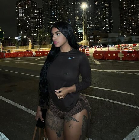 Yinett Baez nudes model img