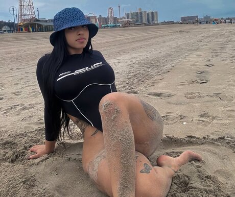 Yinett Baez best star images