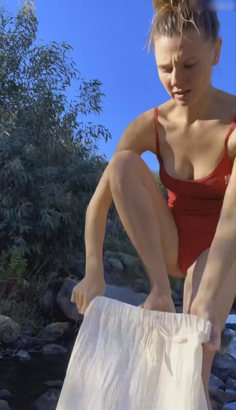 Affe auf Bike pornstar hd picture