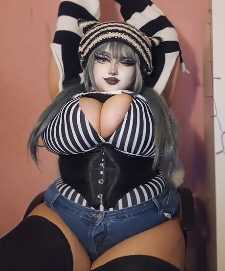 Bigtiddyash pretty star pics