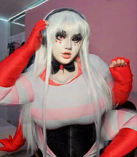 Bigtiddyash naked pornstar photos