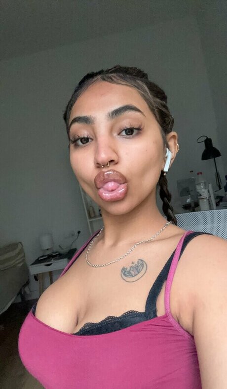 Fionee adult actress archive