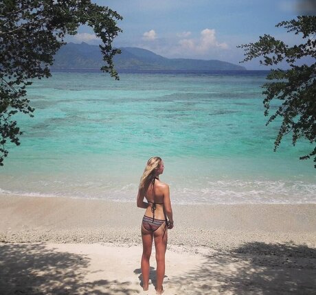 reverse cowgirl onlyfans hot nude photos