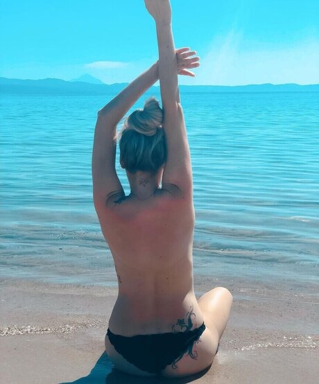 kitchen fuck onlyfans free porn pics