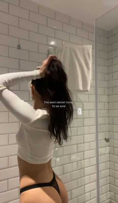 country girl onlyfans sexy nude picture