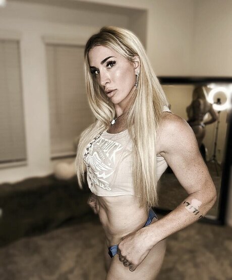 Gabbi Tuft pornstar exclusive pictures