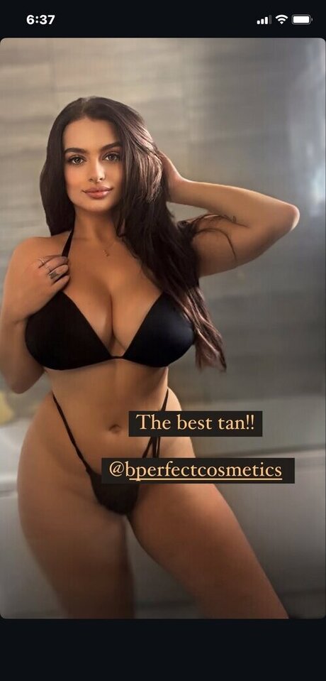 Shaina Michaela pornstar hot images