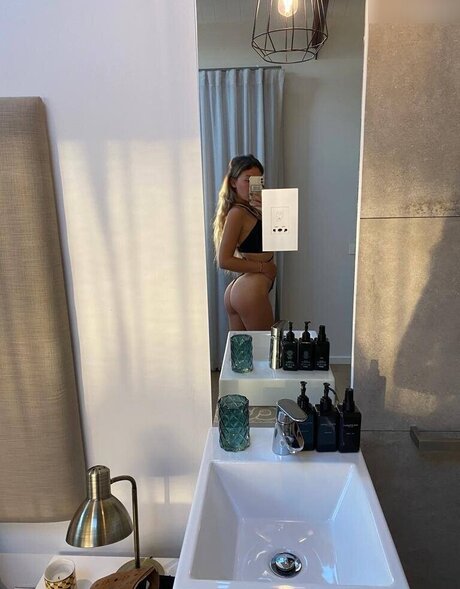 alina dmlr model exclusive pics