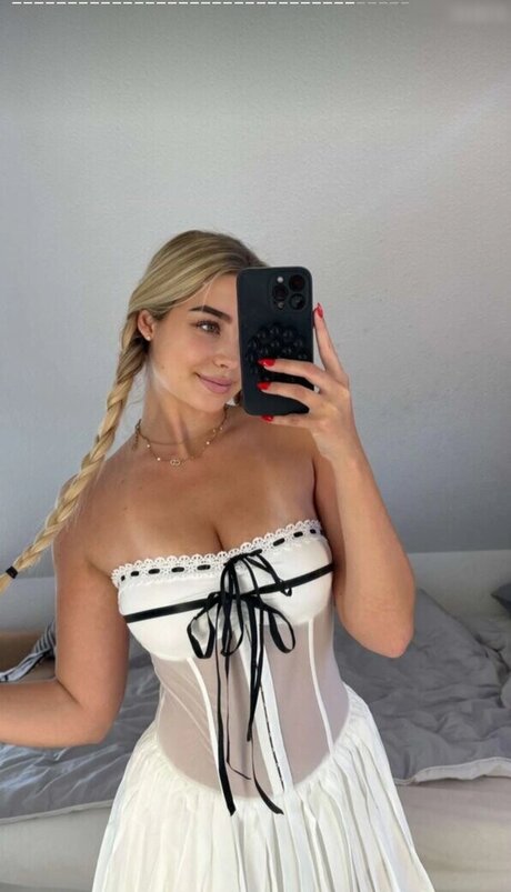 british blonde onlyfans nice pics