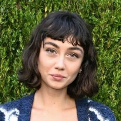 Sydney Chandler star nudes picture