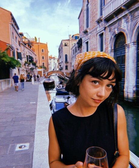 Sydney Chandler top star gallery