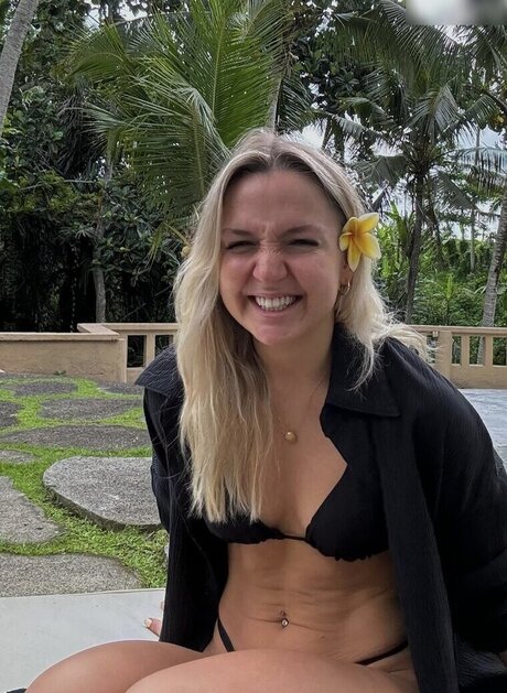 Joana Link xxx actress image