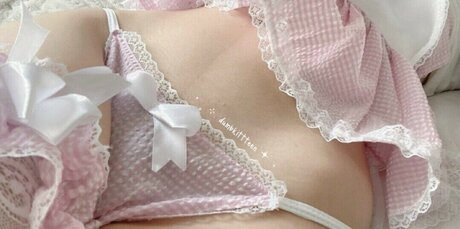 squirting orgasm onlyfans beautiful naked pic