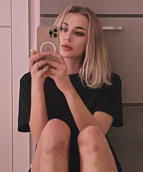 GloriaMatvien exclusive star pics