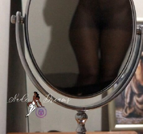 nudedreams model hd picture