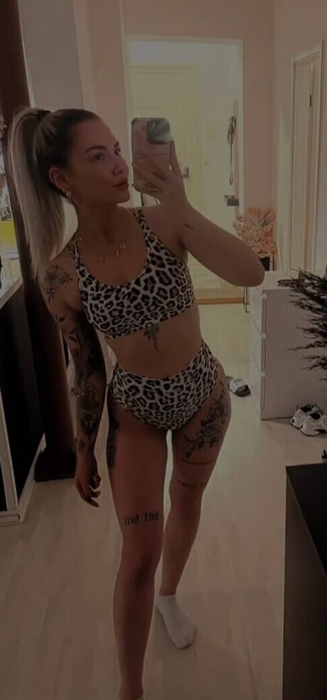 Nele mbt free actress photo