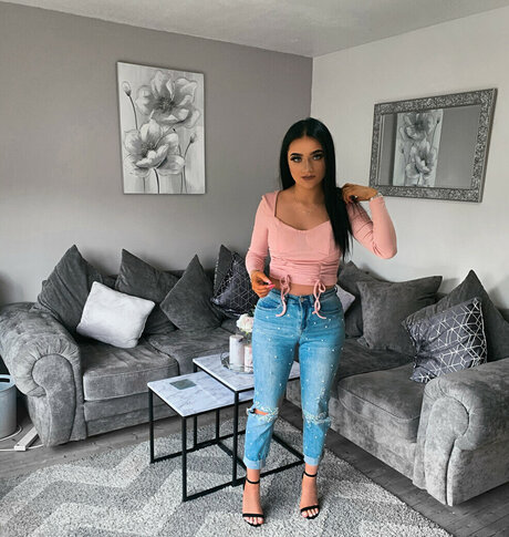 VicTB pornstar pretty gallery