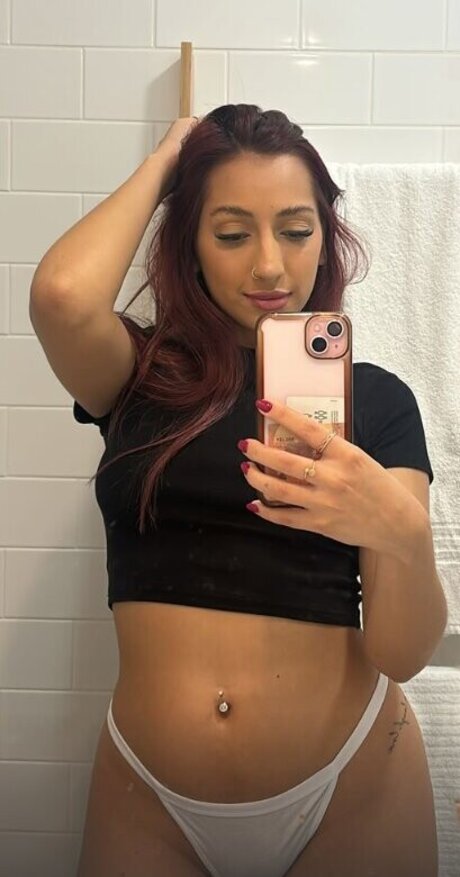 Julia Lupato beautiful actress img