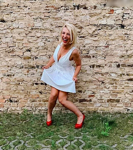 Iris Mareike Steen star art gallery