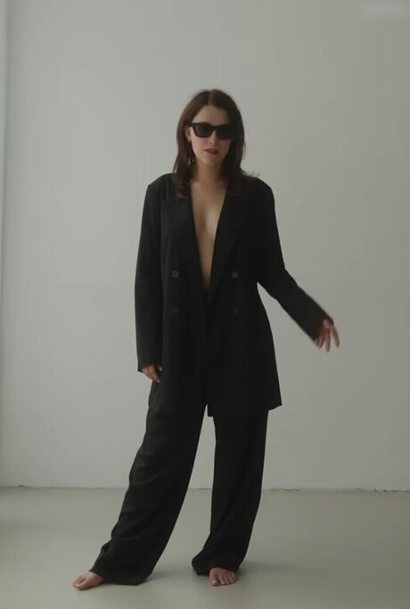 Iris Mareike Steen star nudes gallery