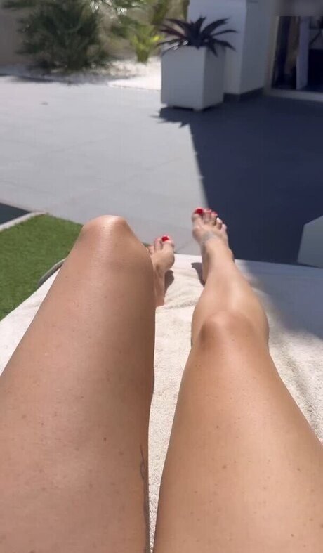 Anne Menden nice actress pictures