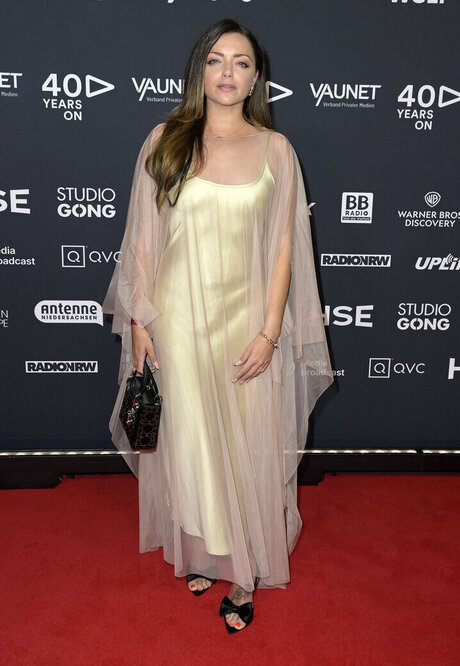 Anne Menden model nude archive