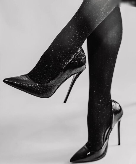 Anne Menden actress archive