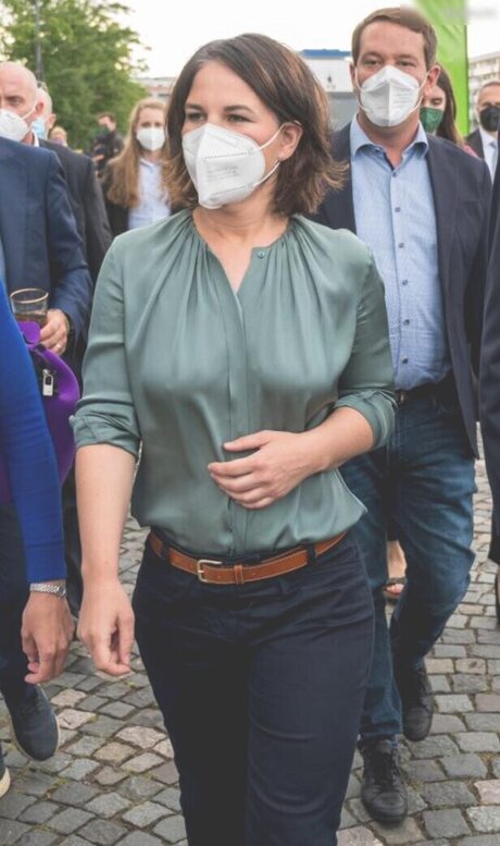 Annalena Baerbock sex actress pic