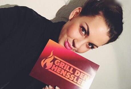 Anna Lea Mende perfect pornstar archive