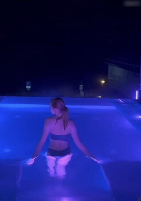 Kim Sara star pornographic img