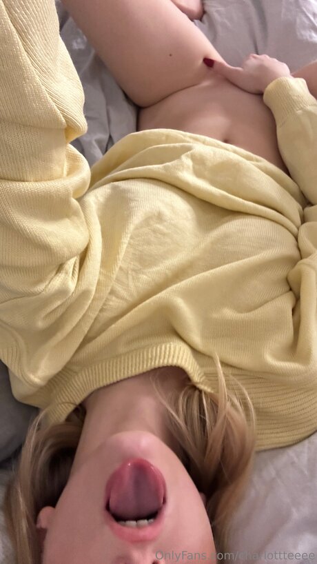 charlottteeee model xxx img