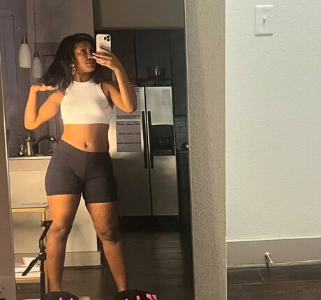 Thefricanbeauty nude model photos