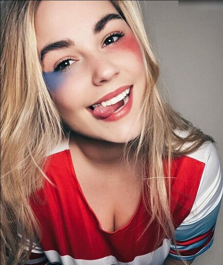 Facialize Me pretty pornstar archive