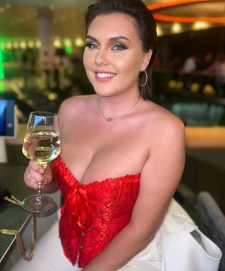 JohannaMuellner model perfect galleries