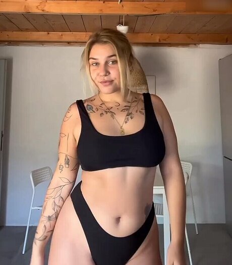 Viky kid star erotic pic