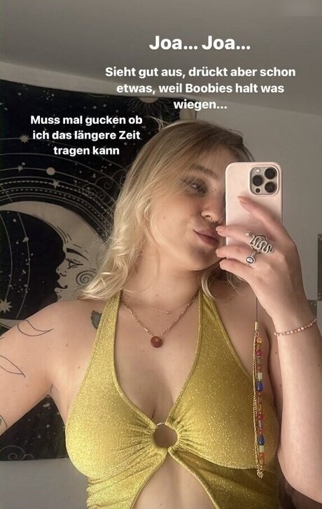 Viky kid pretty pornstar photo