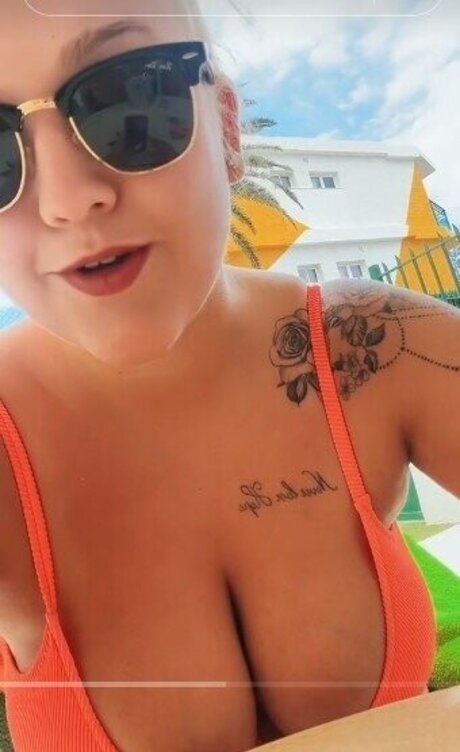 lenakpl23 naked star image