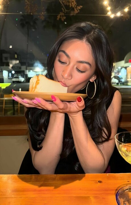 Jenny Chiu beautiful model image