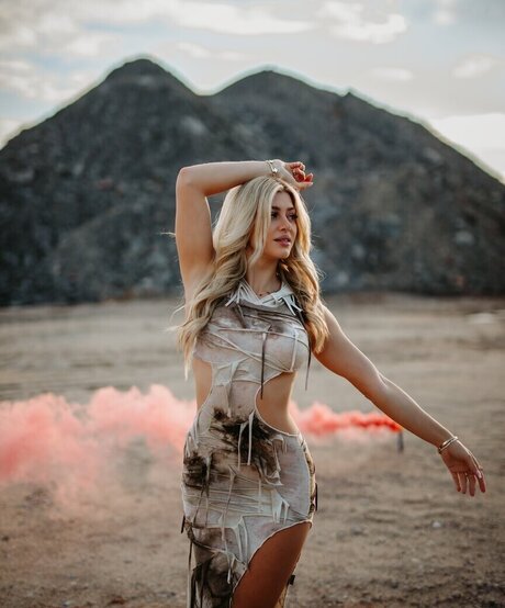 Chiara Antonella hd pornstar img