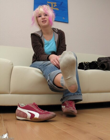 shaved onlyfans sexy pic