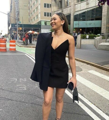 Suni Lee Profile pic