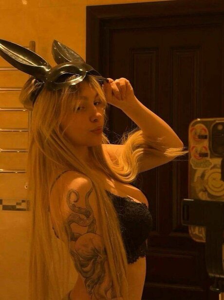 musclekitty erotic model galleries